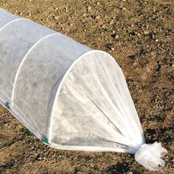 Terowongan bulu (agrotextile) - 2,5 x 0,9 m - 