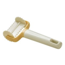 Rolling cookie and pastry crimped edge cutter - square - DELÍCIA - 7 cm