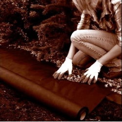 Vello marrone anti-erba (agrotessuto) - per pacciamatura - 3,20 x 10,00 m - 