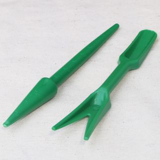 Pricking out tool set