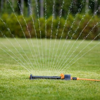 Aspersor oscilante economizador de água - FISKARS - 